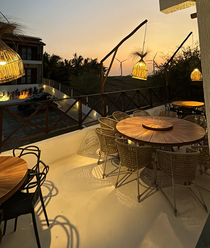 Rooftop happy hour na Vila Bertini de Icaraizinho de Amontada a partir de R$69,90. - Imagem 4